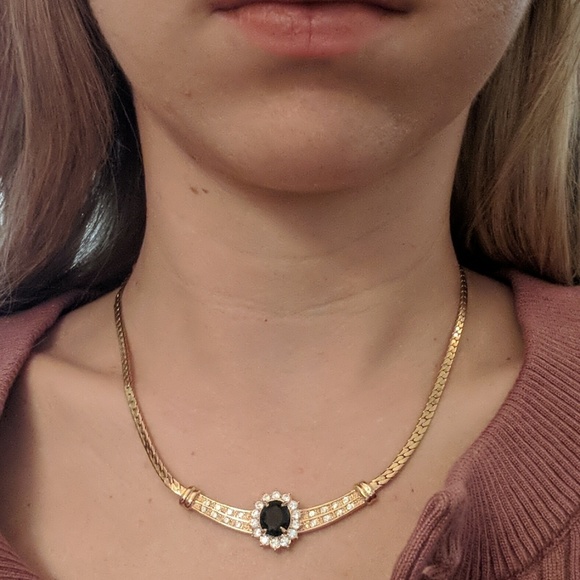 Vintage Jewelry - 🌻Vintage 1970's gold necklace🌻